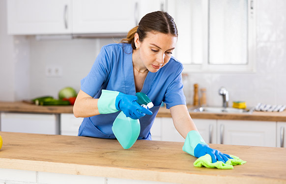 Se necesita domestica con experiencia