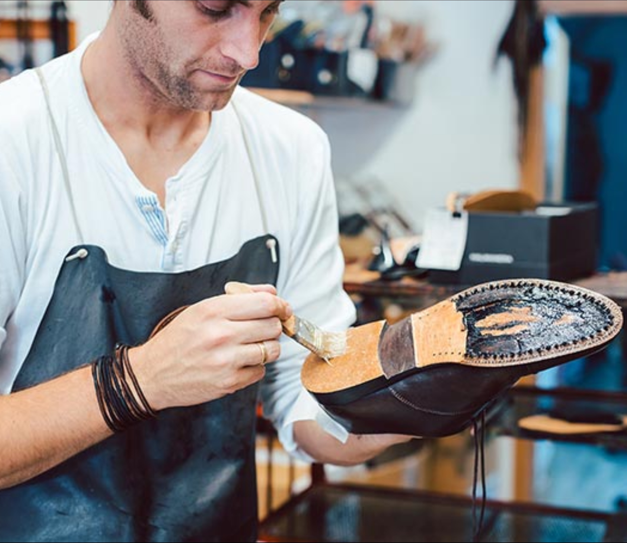 Buscamos zapatero con experiencia