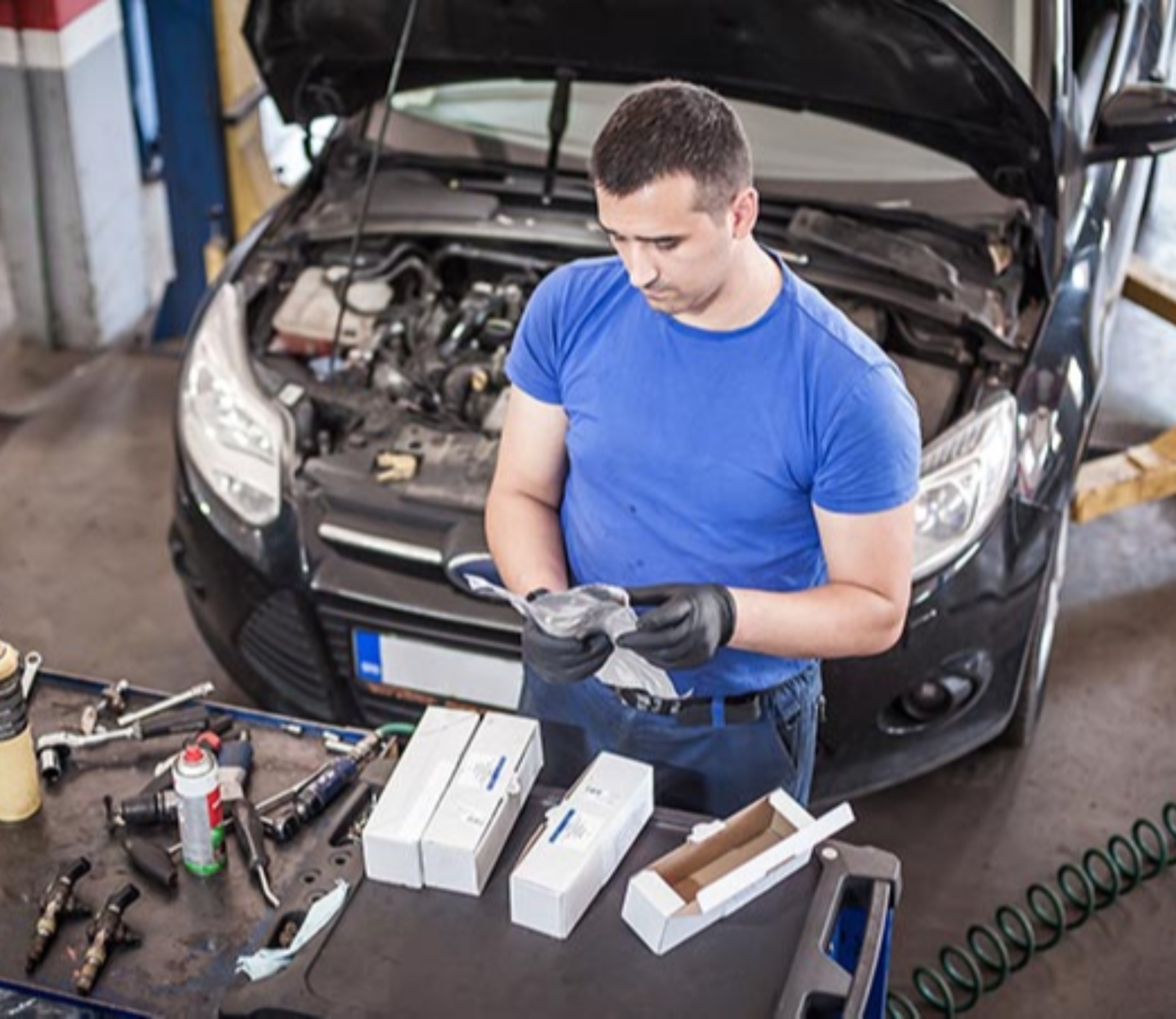 Carzone Body Shop & Automotive Solicita: