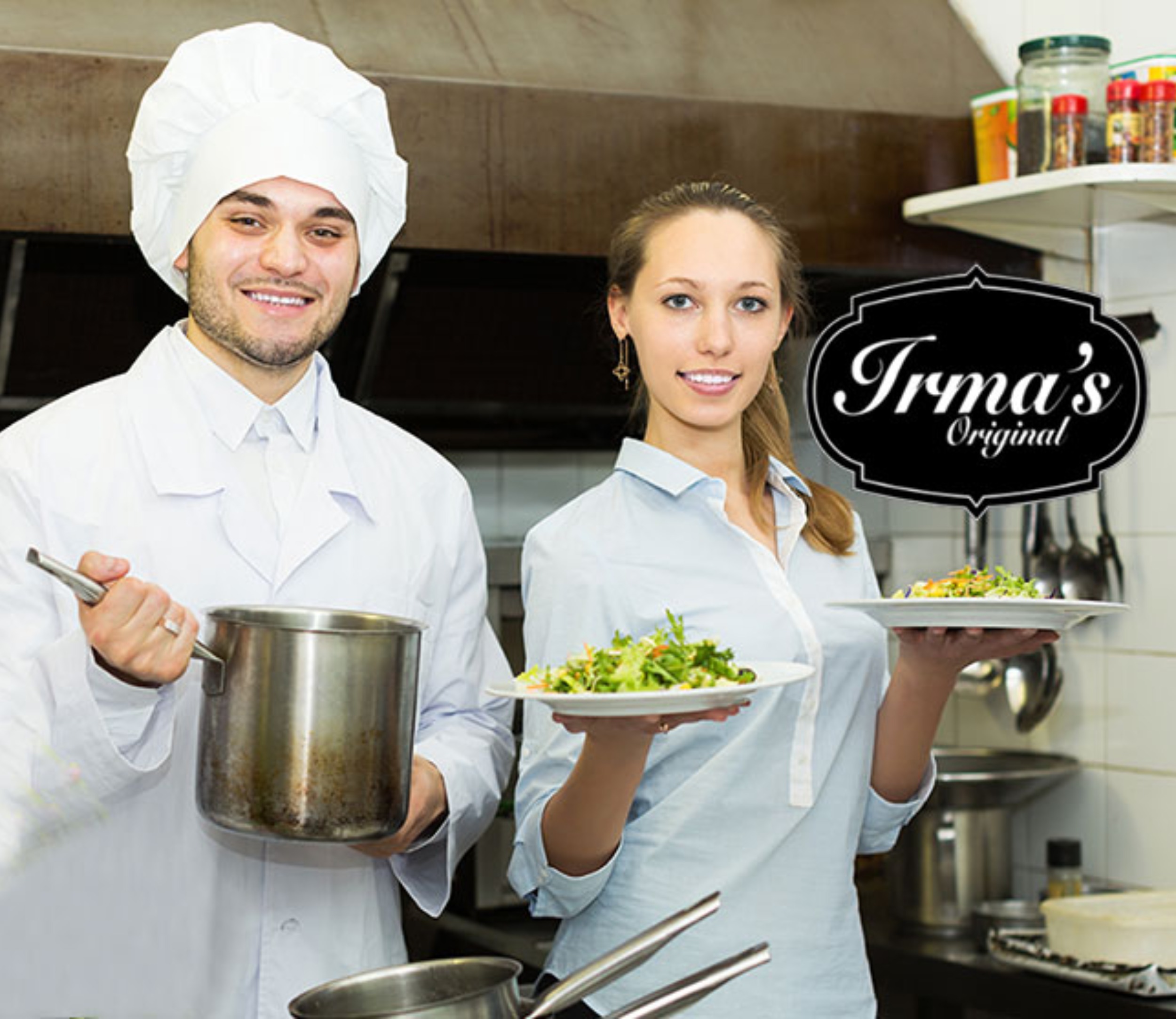 Solicito 2 cocineros con experiencia en comida mexicana.