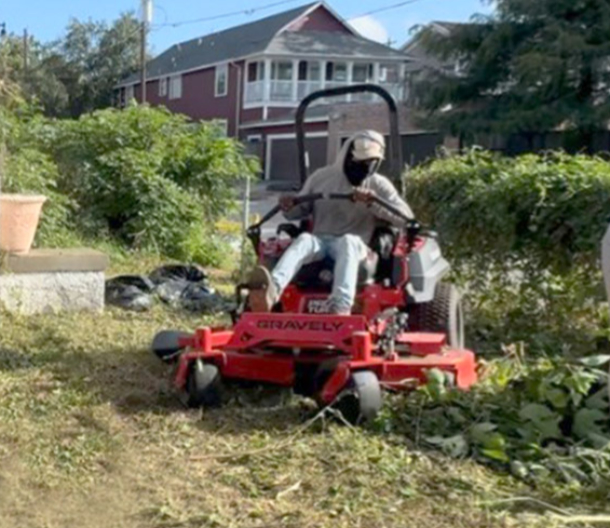 We are hiring landscapers