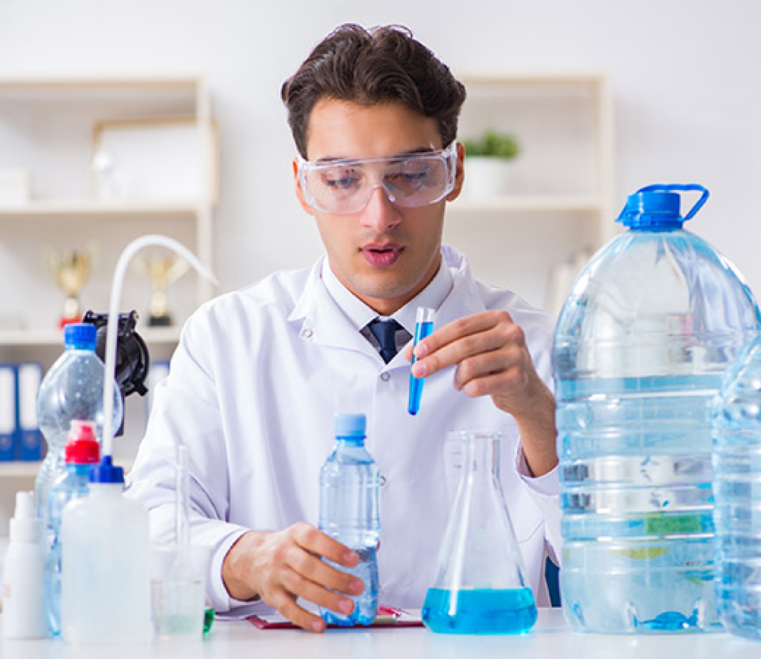 Aqua Remach Company necesita personal