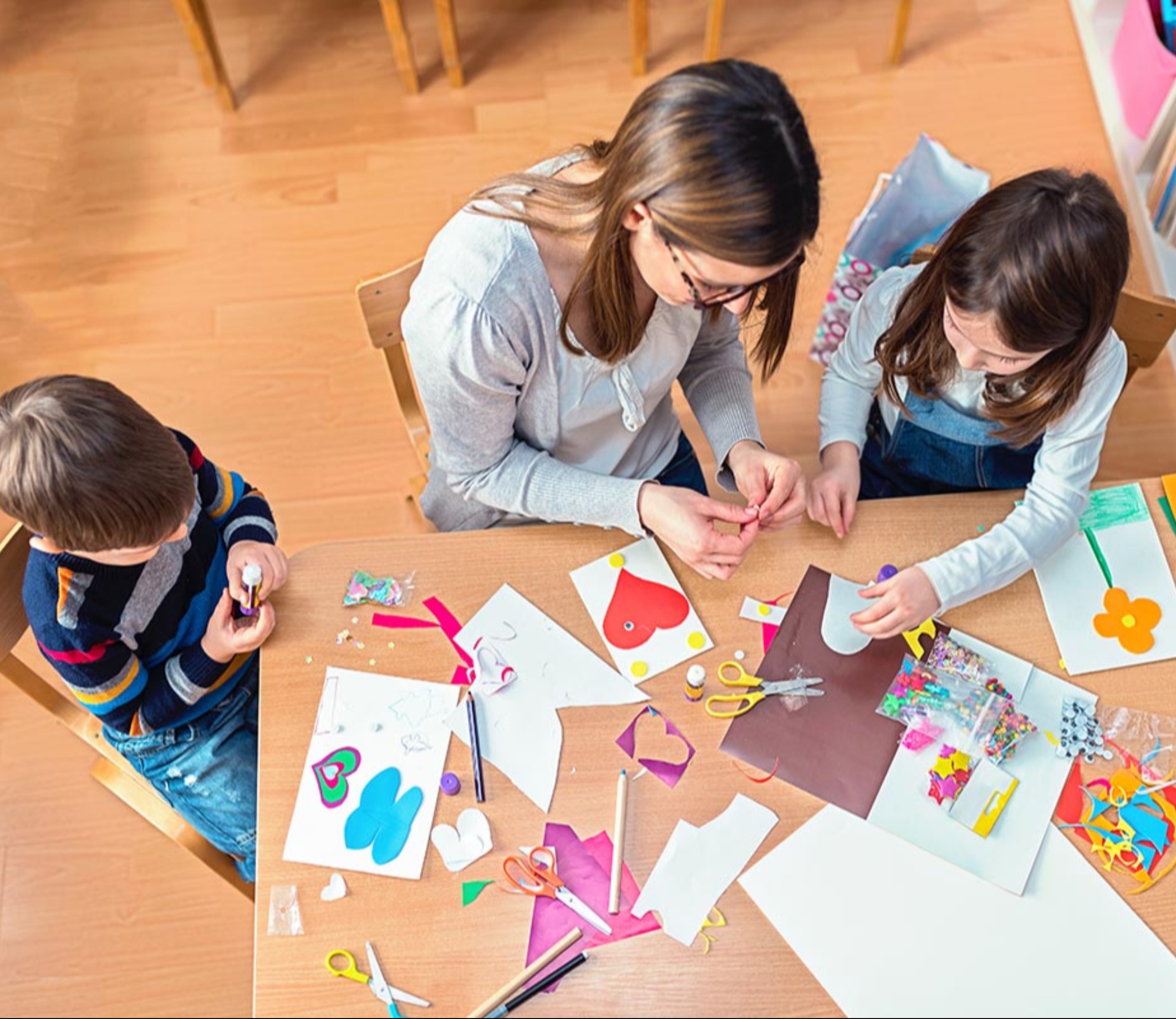 Solicito nanny con experiencia